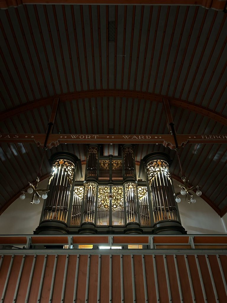 Kirche FFB8